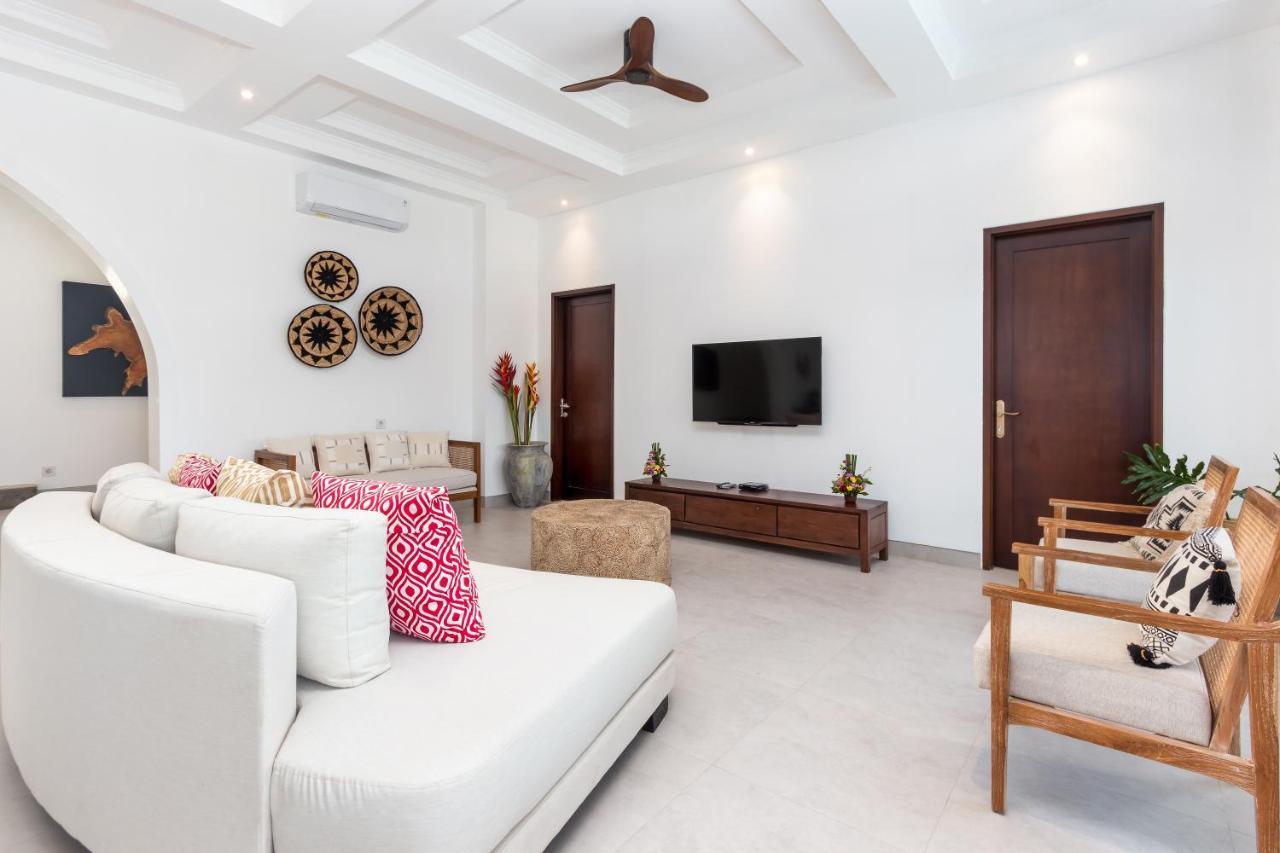 Villa Besakih 5Br, 5 Mins To Beach - Canggu Экстерьер фото